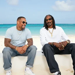 joe rogan and snoop dogg chilling in aruba