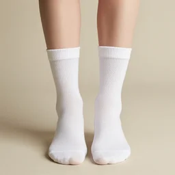 christina hendricks with lady socks,