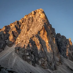 photography of rocksy light, ultra sharp focus, hdr