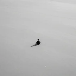 so many things and people around me but i stillt feel all alone in this solitude
