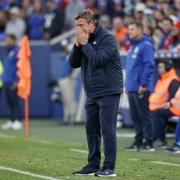 coach belichick crying on the sideline,