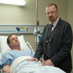 walter white with dr house in hospital