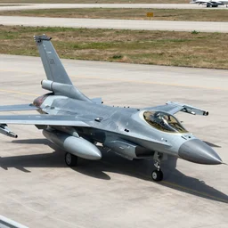 “ an f - 1 6 fighting a mig - 2 9 ”