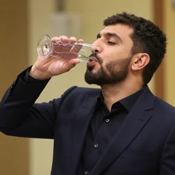 akhmetov daniyal drinking
