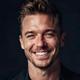 robbie williams smiling portrait