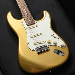 “fender stratocaster made from solid gold”