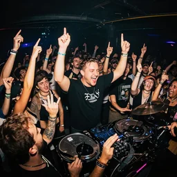 absolutely out of control off the rails drum and bass party