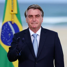 president bolsonaro on the beach