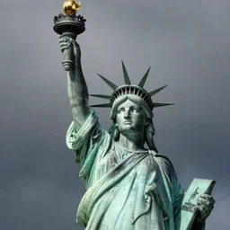 cate blanchet as the statue of liberty