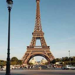 where's waldo in paris