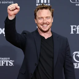 Brendan Fraser triumphantly unjust'd