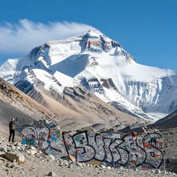 mount everest composed of graffiti