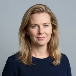 portrait of sanna marin