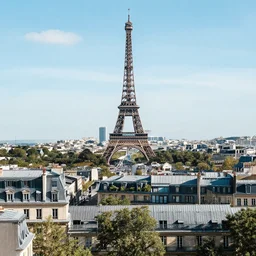 une vue sur les toits de paris