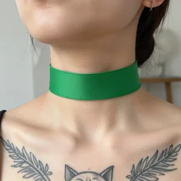 straight neck, green choker, tattoos