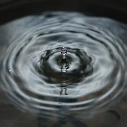 circular water drop