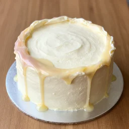 a birthday cake that has glue instead of icing