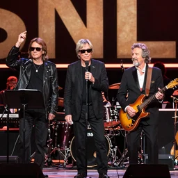 full band photo with eric clapton and tab benoit, iconic photo, snl stage, 1 5 mm with the nikon 8 - 1 5 mm f / 3. 5 - 4. 5, 2 4 - 7 0 mm f / 2. 8