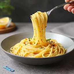spaghetti alle paperclips, food photography