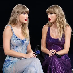 Taylor Swift talking to Taylor Swift
