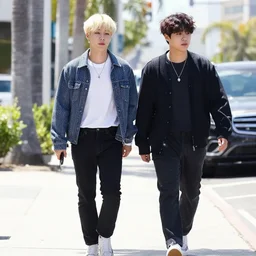 photo of PARK JIMIN walking in LA with his boyfriend YOONGI