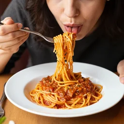 the queen eating spaghetti bolognese