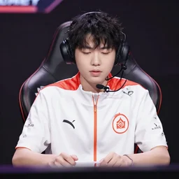 photo of XQCOW