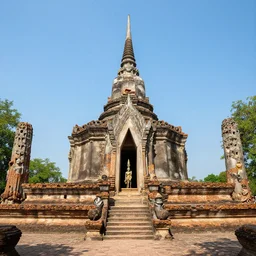 king ramkhamheang monument at sukhothai historical park